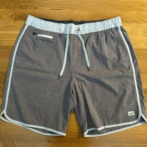 Vuori men’s banks 7” shorts